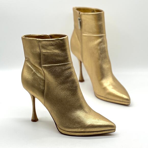 VINCE CAMUTO Pitonnda Gold Leather Boots Womens 8 Metallic Heeled Pointy Toe - Picture 1 of 16